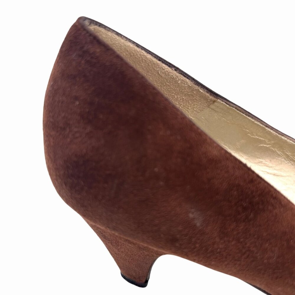 VINTAGE BRUNO MAGLI 80'S BROWN SUEDE PUMPS w GOLD METAL DETAIL ITALIAN 8 (7) - Picture 9 of 12